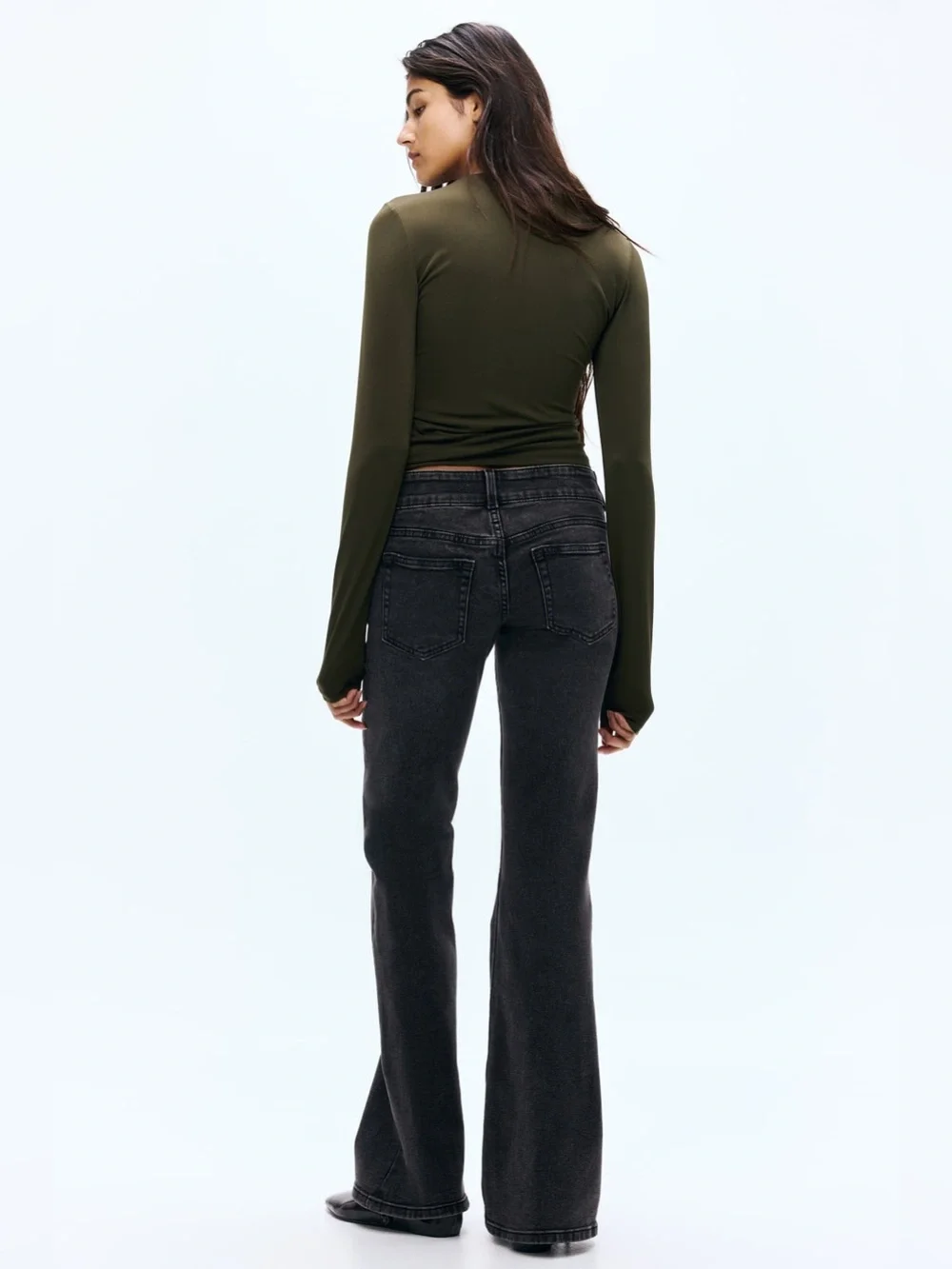 NWT H&M Flare Leg Low Rise Washed Black Grey Patch Pocket Jeans Size 6